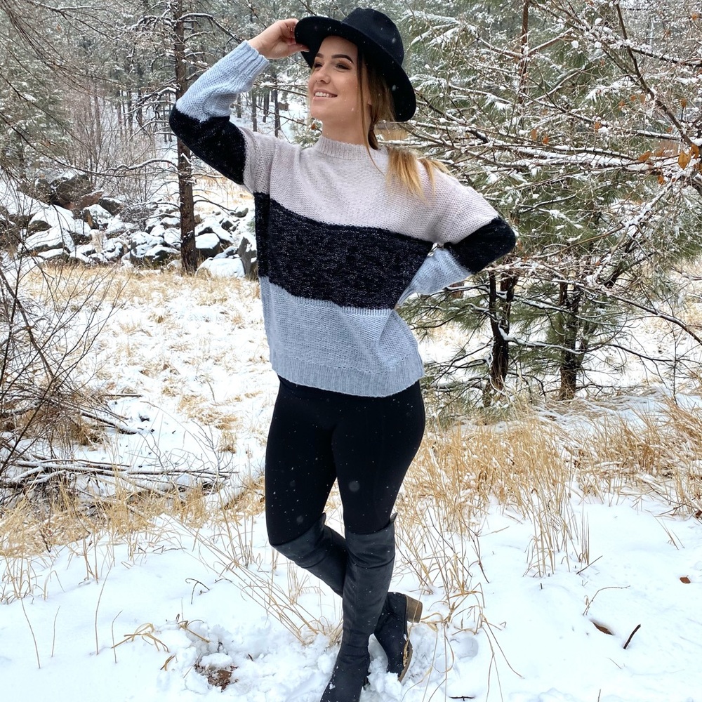 Super cute color block women’s sweater